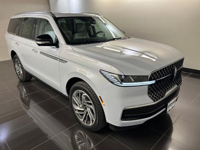 2026 Lincoln Navigator Reserve 4WD's photo