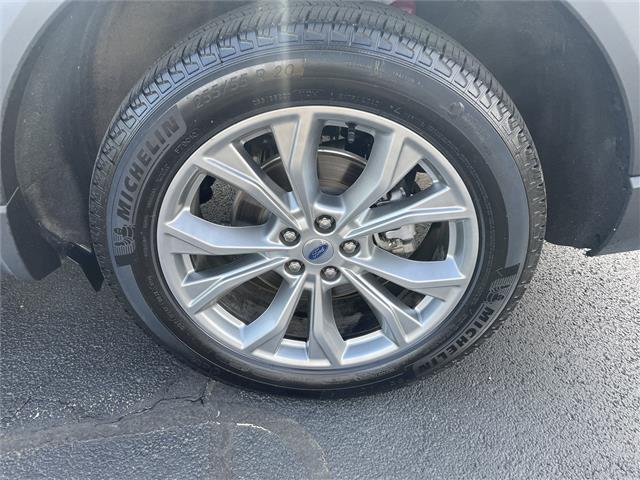 Used 2024 Rapid Red Metallic Tinted Clearcoat Ford XLT image 42