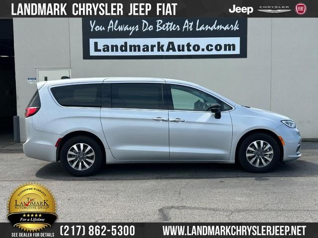 2024 Chrysler Pacifica
