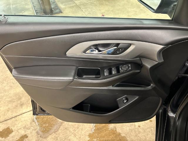2023 Chevrolet Traverse 1LT - Photo 14
