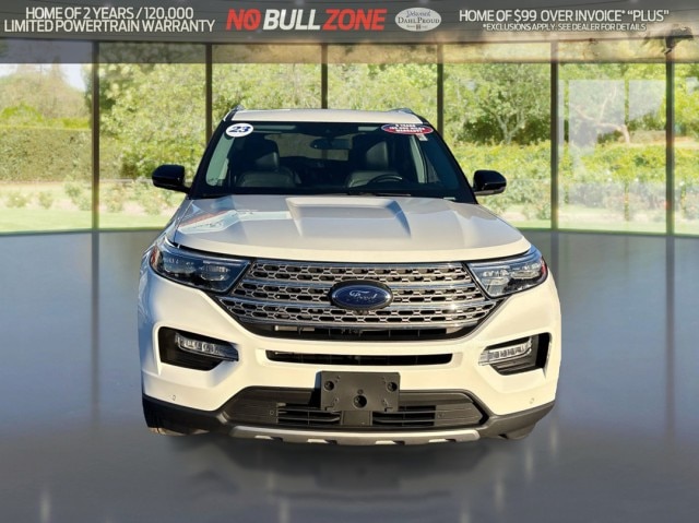 2023 Ford Explorer Limited's photo
