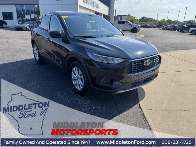 2023 Ford Escape Active's photo