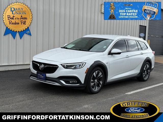 2018 Buick Regal TourX Essence