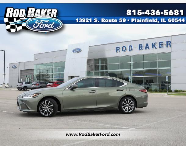 2019 Lexus ES