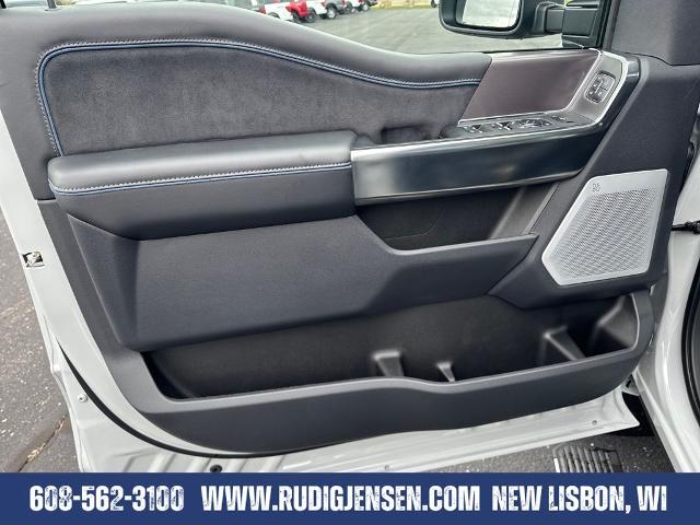 2026 Ford F-350 Super Duty Platinum - Photo 40