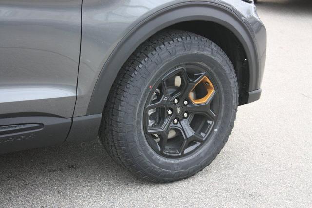 2026 Ford Explorer Tremor - Photo 32