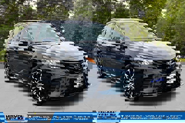 2020 Toyota Camry SE