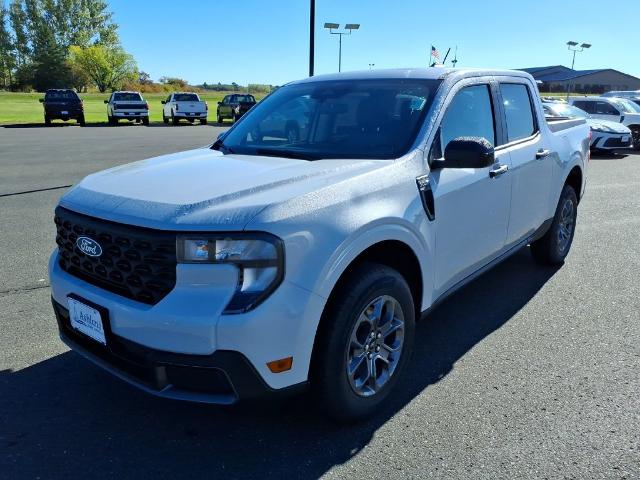 New 2026 Space White Metallic Ford XLT image 23