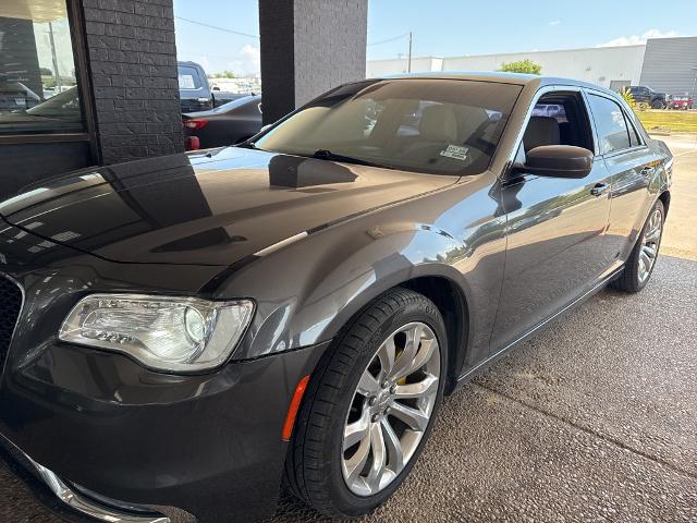 2019 Chrysler 300