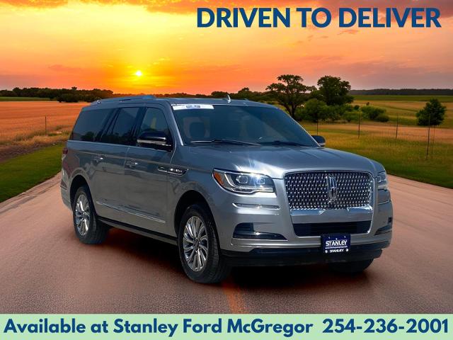 2023 Lincoln Navigator L Standard
