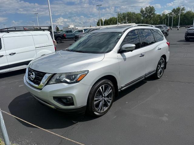 2017 Nissan Pathfinder Platinum