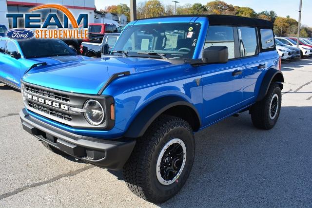 2025 Ford Bronco 4-Door Base's photo