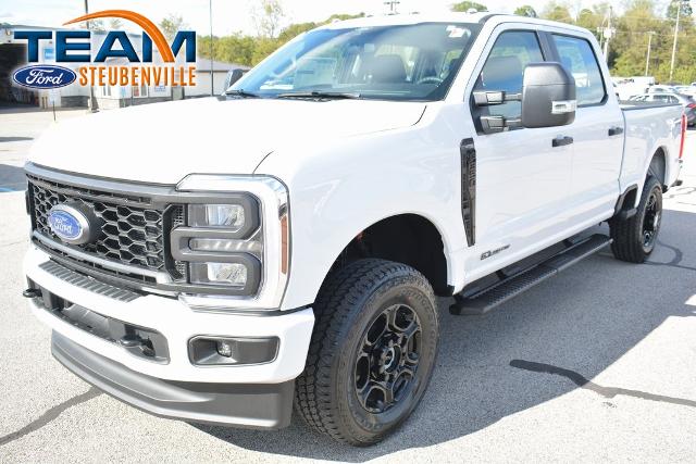 2026 Ford F-350 Super Duty XL's photo