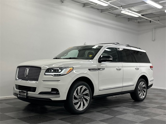 2022 Lincoln Navigator