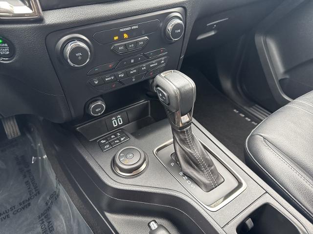 Used 2019 Oxford White Ford  image 21