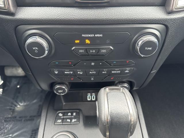 Used 2019 Oxford White Ford  image 22