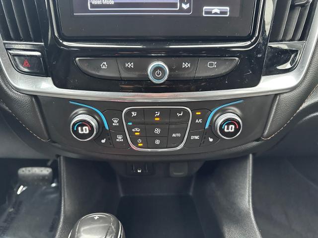 Used 2019 Graphite Metallic Chevrolet  image 27
