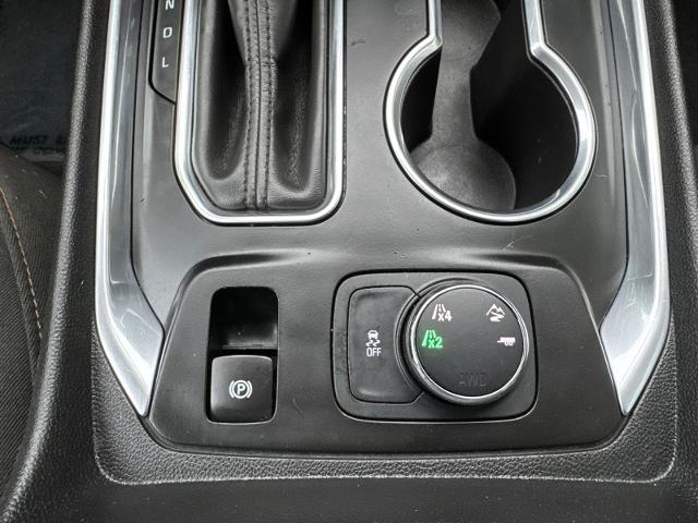 Used 2019 Graphite Metallic Chevrolet  image 34
