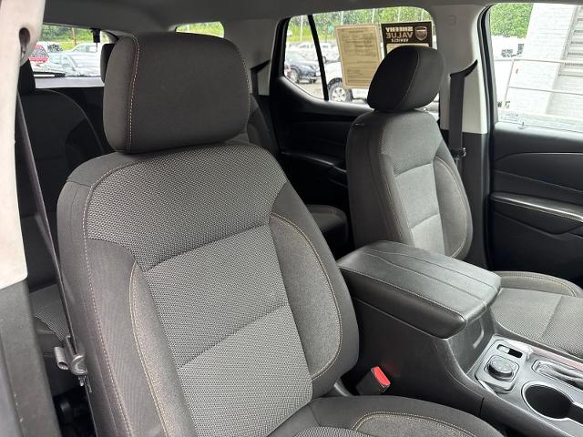 Used 2019 Graphite Metallic Chevrolet  image 36