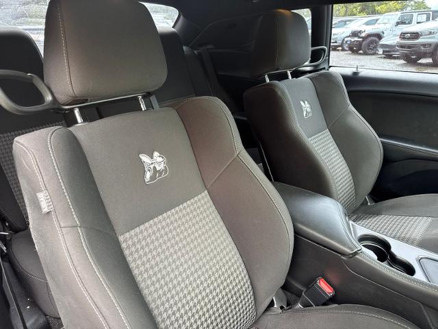 Used 2020 Pitch Black Clearcoat Dodge  image 29