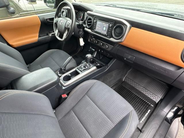Used 2019 Midnight Black Metallic Toyota  image 33