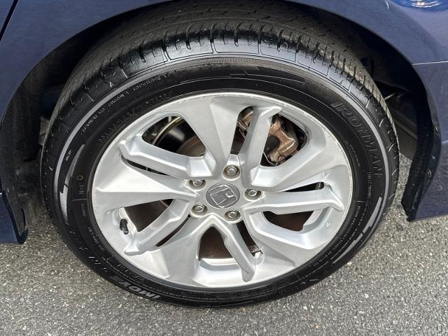 Used 2019 Still Night Pearl Honda  image 18
