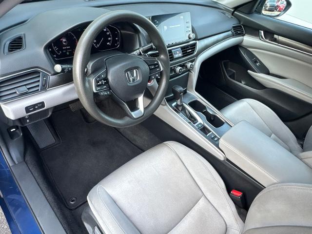 Used 2019 Still Night Pearl Honda  image 31