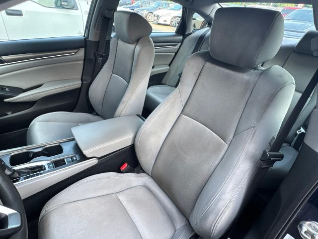 Used 2019 Still Night Pearl Honda  image 32