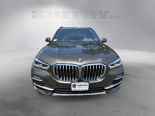 Used 2021 Manhattan Green Metallic BMW  image 17
