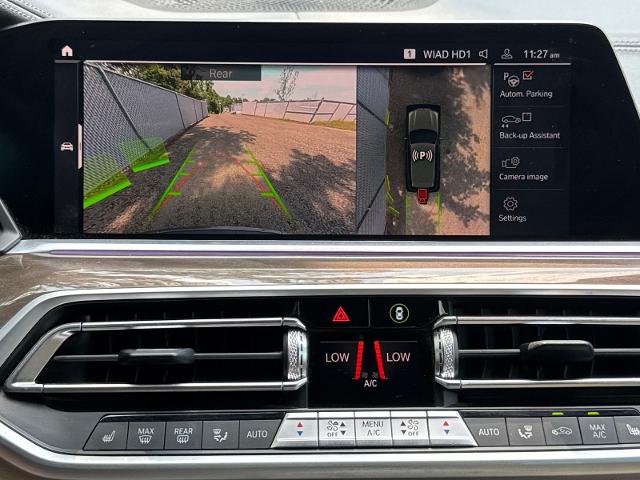 Used 2021 Manhattan Green Metallic BMW  image 20