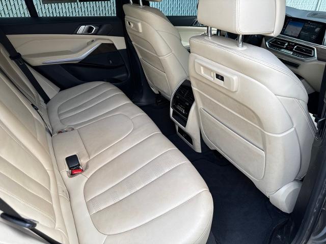 Used 2021 Manhattan Green Metallic BMW  image 24