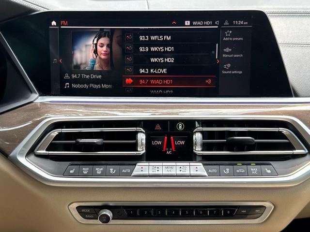 Used 2021 Manhattan Green Metallic BMW  image 28