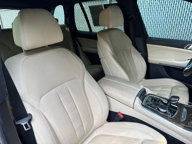Used 2021 Manhattan Green Metallic BMW  image 35