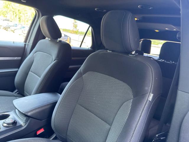 Used 2018 Shadow Black Ford  image 28