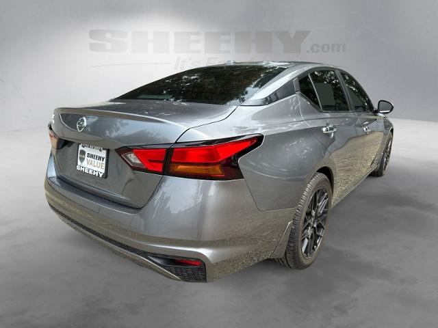Used 2019 Gun Metallic Nissan  image 11