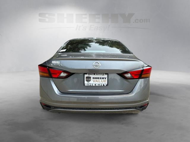 Used 2019 Gun Metallic Nissan  image 12