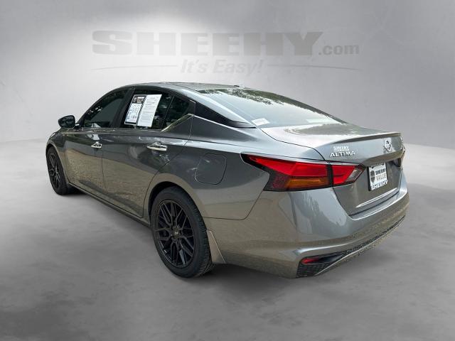 Used 2019 Gun Metallic Nissan  image 13