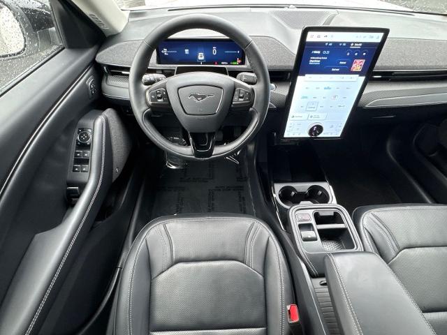 Certified Used 2025 Star White Ford  image 31