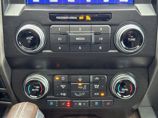 Used 2020 Silver Metallic Ford  image 32