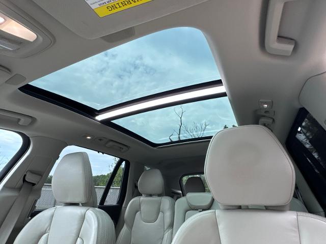 Used 2023 Thunder Gray Metallic Volvo  image 10
