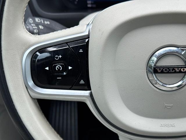 Used 2023 Thunder Gray Metallic Volvo  image 18