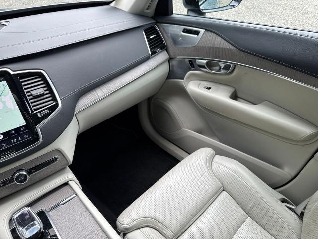 Used 2023 Thunder Gray Metallic Volvo  image 21
