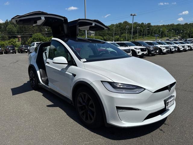 Used 2023 White Tesla  image 30