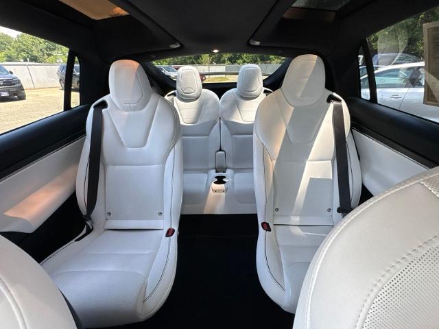 Used 2023 White Tesla  image 35