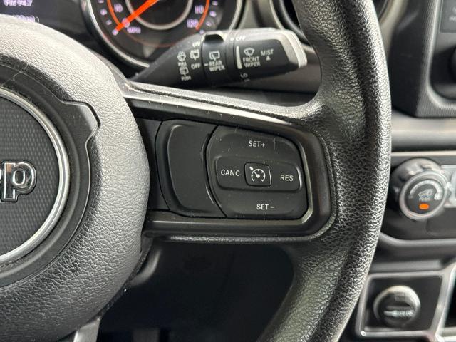 Used 2019 Billet Silver Metallic Jeep  image 16