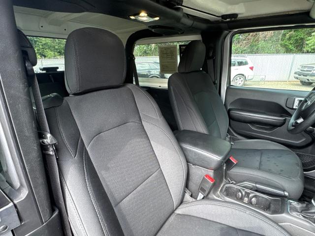 Used 2019 Billet Silver Metallic Jeep  image 21