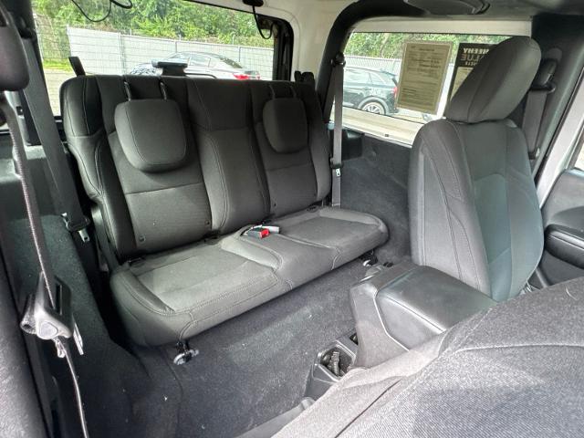 Used 2019 Billet Silver Metallic Jeep  image 22