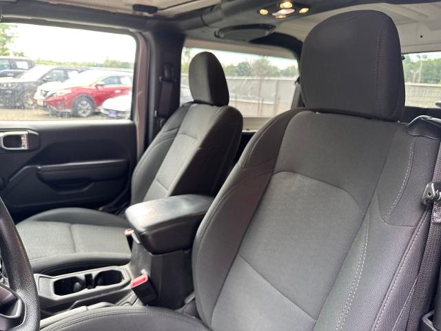 Used 2019 Billet Silver Metallic Jeep  image 7