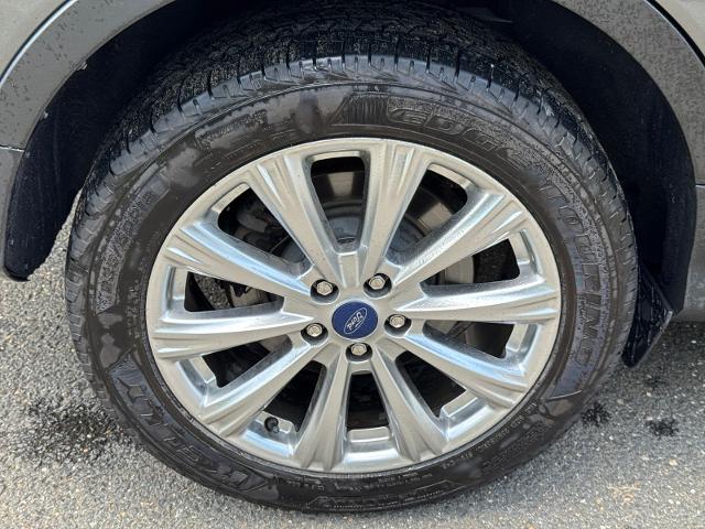 Used 2017 Magnetic Metallic Ford  image 20