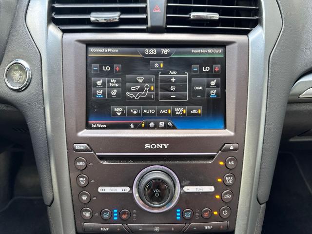 Used 2016 Blue Ford  image 23